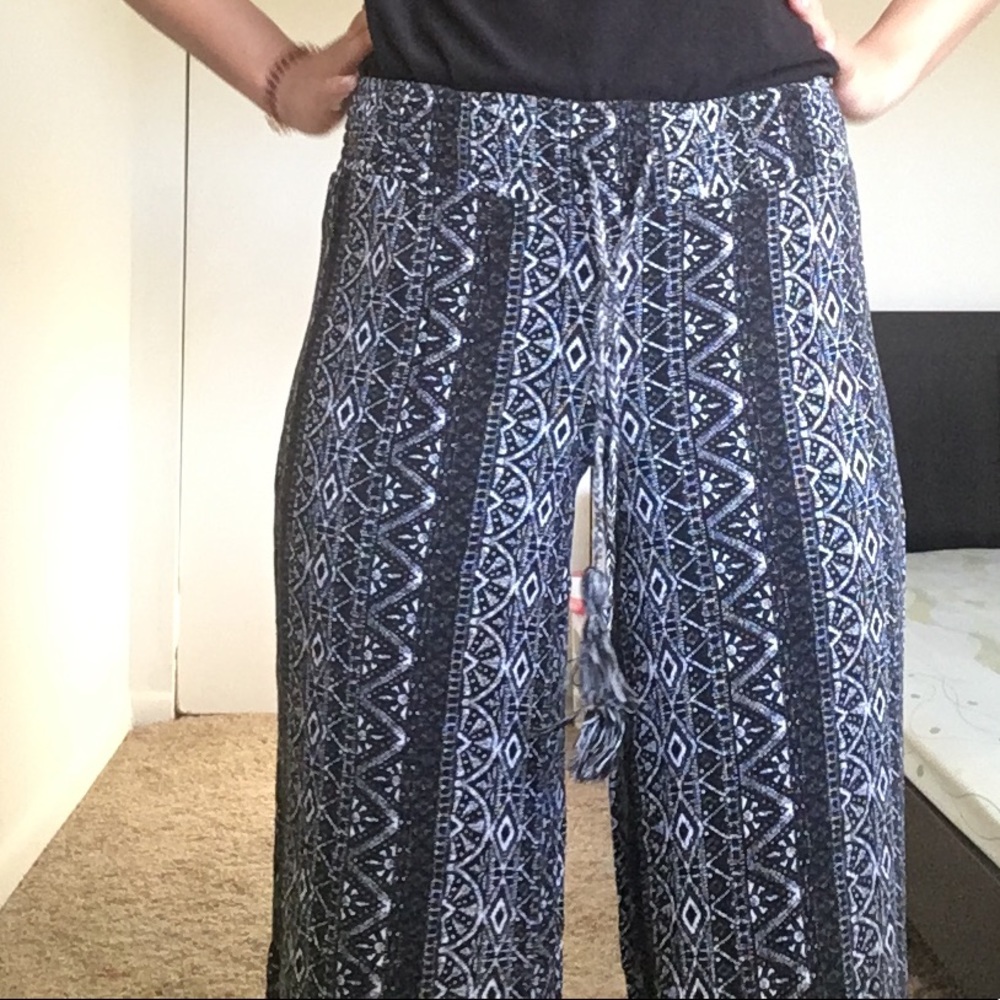 Loose pants